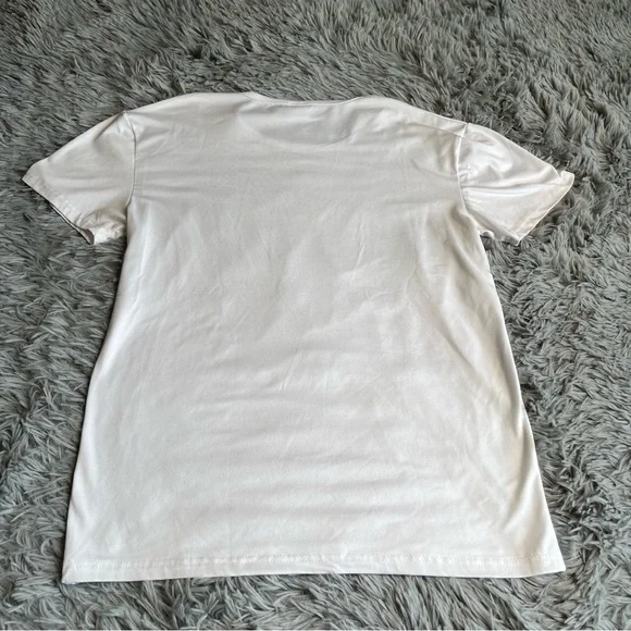 St Patricks Day 4 Leaf Clover Tshirt Womens Medium White Green Short Sleeve - Picture 7 of 7